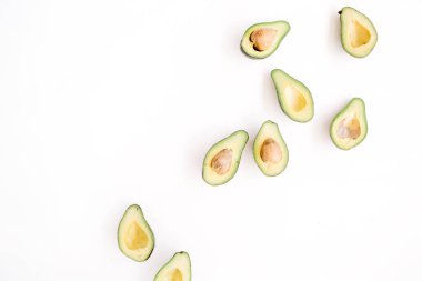 Dilimlenmiş ham avokado düzenleme.