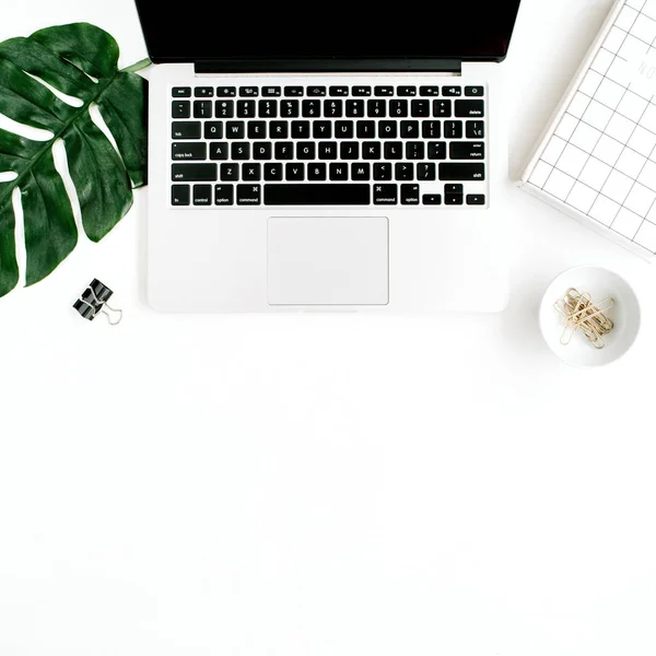 Espaço de trabalho de escritório em casa — Fotografia de Stock