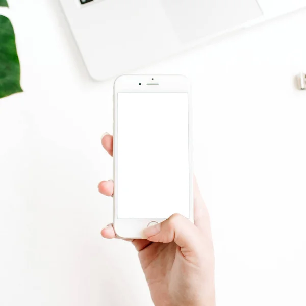 Mockup de smartphone com tela de espaço em branco cópia — Fotografia de Stock