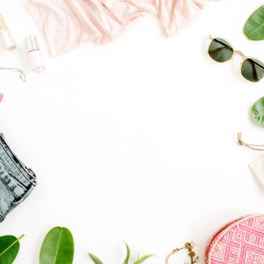 trendy kadınsı kıyafetler