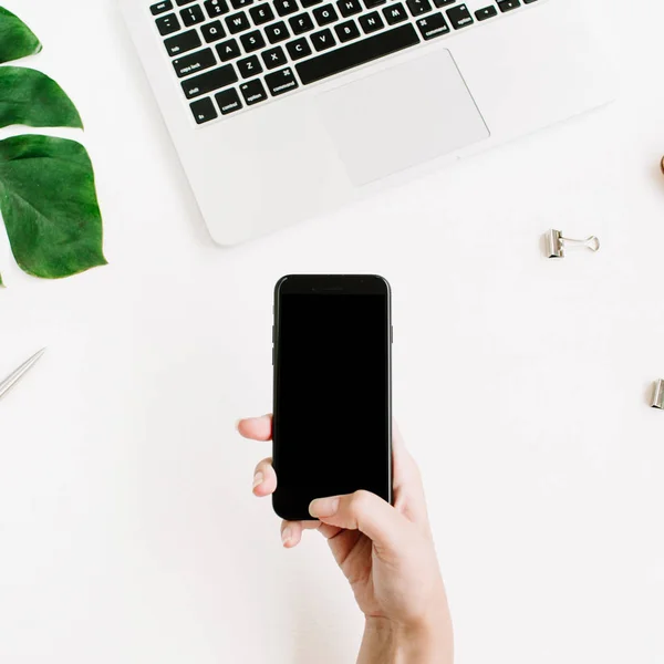 Mockup of smartphone with blank screen — Stock Photo, Image