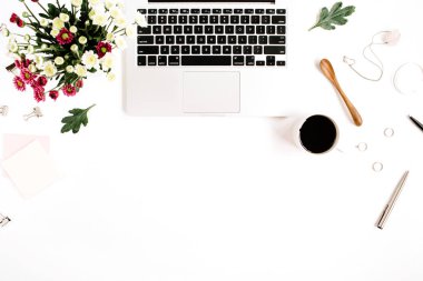 Üstten Görünüm ev ofis masa Danışma