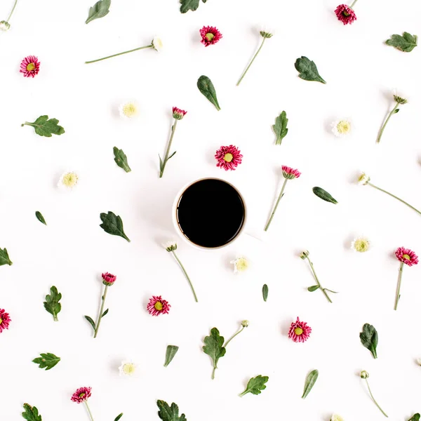 Xícara de café e padrão floral — Fotografia de Stock