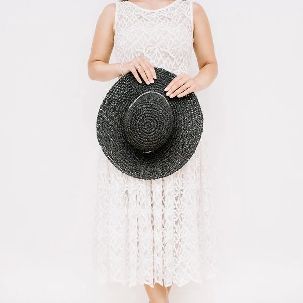 Młoda ładna kobieta kapeluszu — Zdjęcie stockowe