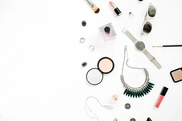 Accesorios de maquillaje femenino — Foto de Stock