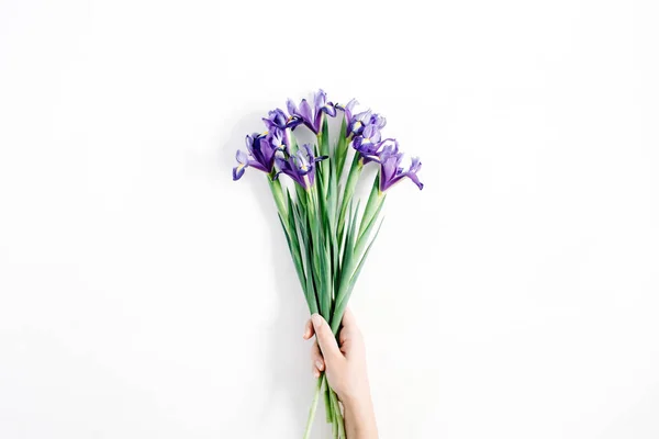 Bouquet dans la main des filles — Photo