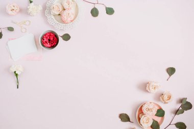 çiçek sınır çerçeve