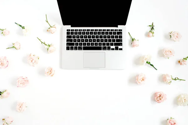 Laptop and flowers pattern — Stock Photo, Image
