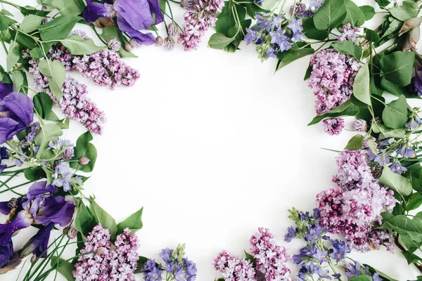 Çerçeve Lila çiçek, dalları, yaprakları ve yaprakları