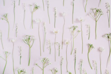 Çiçek desenli, Lily vadi yapılan yeşil yapraklar, dallar