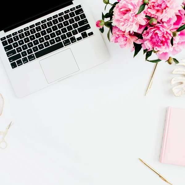 Home office desk — Stock Photo, Image