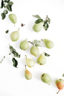 En az armut meyve ve desen bırakır