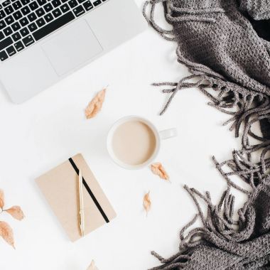 Sonbahar Güz Ev Ofis Masası
