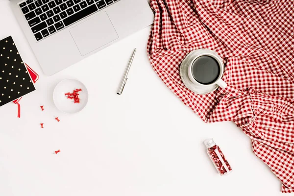 Flat Lay Home Office Desk Workspace Laptop Coffee Cup Red — Stock Photo, Image