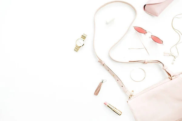 Damenmode Trendige Stilvolle Pastellrosa Accessoires Auf Weißem Hintergrund Flache Lage — Stockfoto