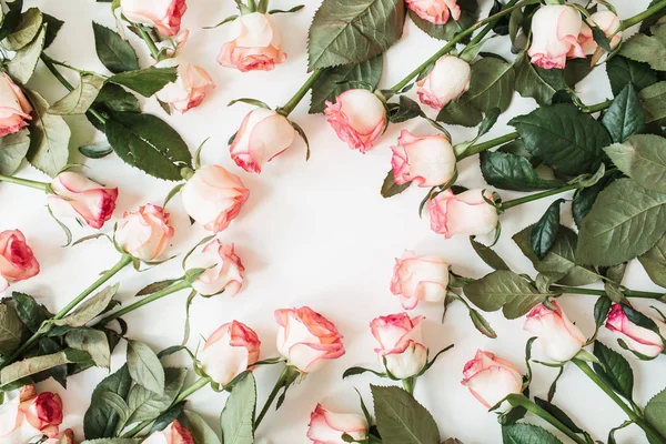 Keret Üres Másolási Hely Mockup Készült Rózsaszín Rózsa Virágok Fehér — Stock Fotó
