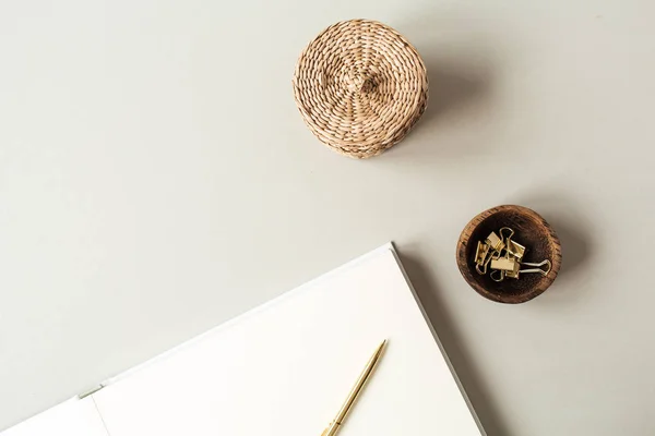 Blanco Vellen Papier Met Lege Kopieerruimte Voor Tekst Pen Strokist — Stockfoto