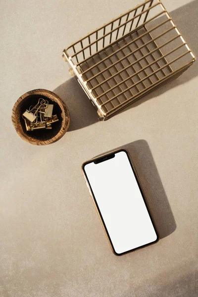 Boş Ekran Akıllı Telefon Düz Üst Görünüm Arkaplan Stili Ofis — Stok fotoğraf
