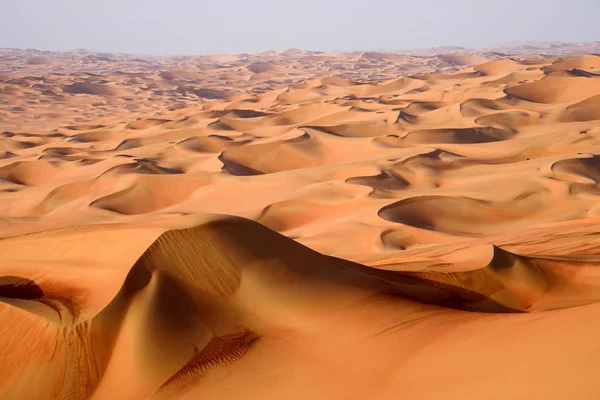 Çölde Liwa, Abu Dabi sanat çöl