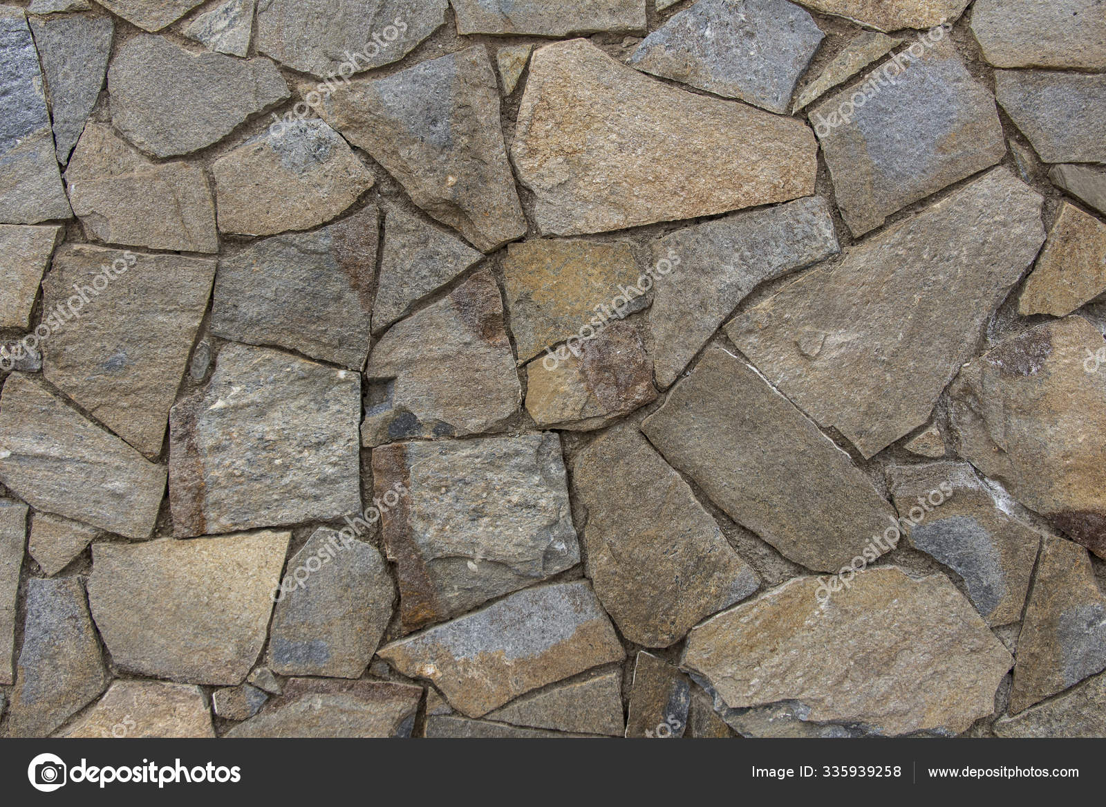 Muro De Retenção De Pedra Dura, Belamente Dobrado, Unido Com Argamassa De  Cimento. Pedra Calcária Amarela-amarela-acastanhada. Pos Foto de Stock -  Imagem de tijolo, juntado: 230338720