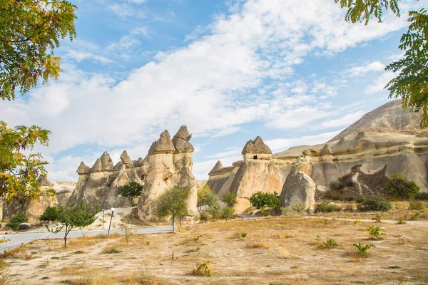 Turysta Górach Cappadocia — Zdjęcie stockowe