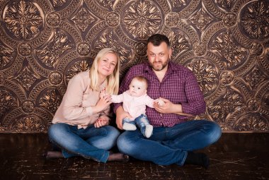 Güçlü bir dost aile birlikte tutar ve birbirlerine yardımcı olur