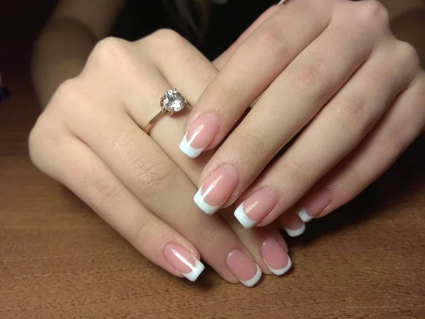 Manicurista Hizo Excelentemente Trabajo Una Hermosa Manicura Con Gel Polaco — Foto de Stock