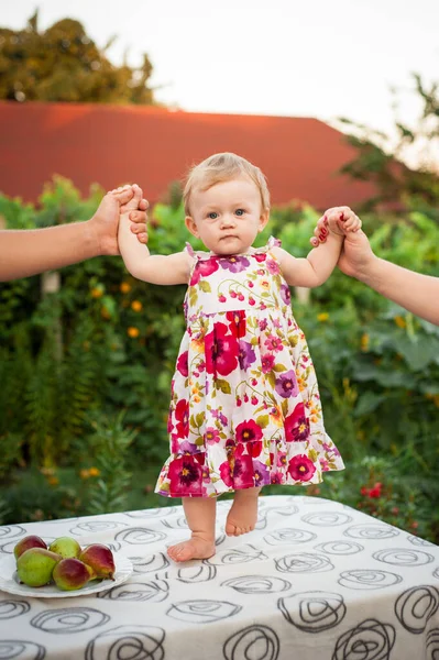 Little Girl Months Street Yard Summer Colored Dress Red Juicy — Stock Photo, Image