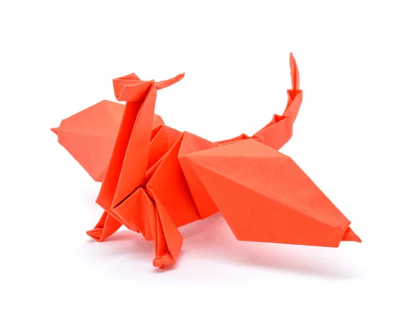Foto de origami dragón rojo aislado sobre fondo blanco — Foto de Stock