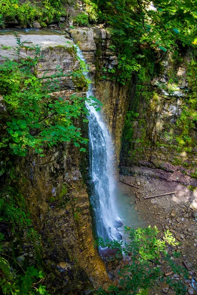 Photo of high waterfall in Carpathian mountains — Stock Photo, Image