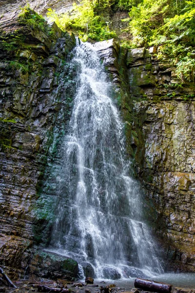 Photo of high waterfall in Carpathian mountains — Stock Photo, Image