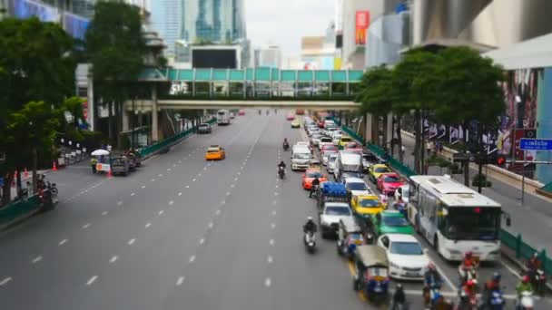 Ratchaprasong junction in Bangkok — Stockvideo