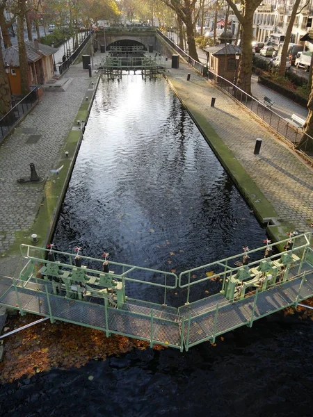 Canal Saint Martin το πρωί — Φωτογραφία Αρχείου