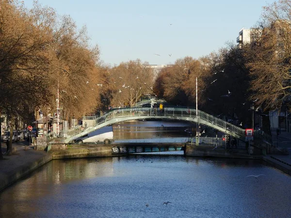 Canal Saint Martin le matin — Photo