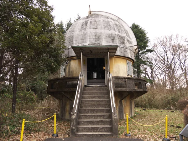일본의 국립 천문대의 망원경 돔 — 스톡 사진