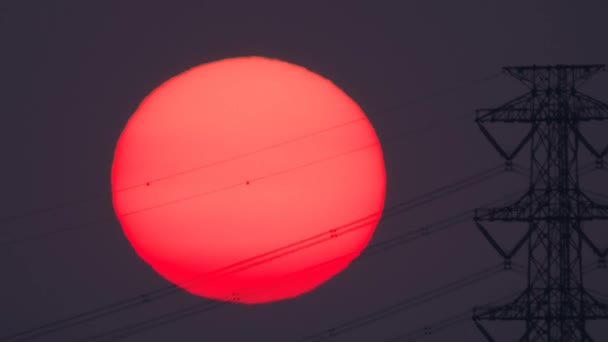 Nascer do sol visto da área suburbana de Tóquio — Vídeo de Stock