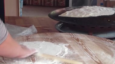 Yufka, geleneksel Türk ekmek hazırlama