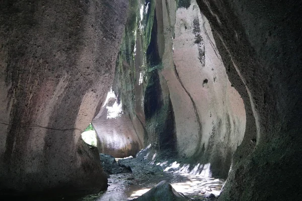 Tukad Cepung Waterfall, Bali, Indonesië — Stockfoto