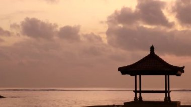 Venüs ve ay Bali Sanur Beach adlı gördüm
