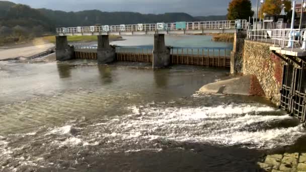 Hamura bevitel weir — Stock videók