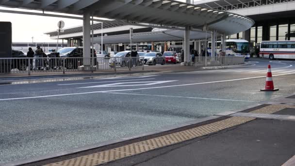 Narita Japonsko Prosinec 2017 Mnoho Autobusy Přijíždějí Narita Letiště Terminal1 — Stock video