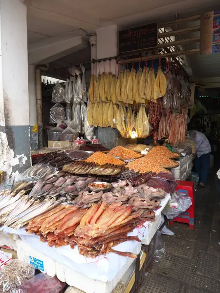 Phnom Penh Camboya Diciembre 2017 Mercado Central Tiene Forma Una —  Fotos de Stock