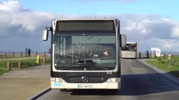 诺曼底 2018年1月26日 从一辆穿梭巴士 帕的时间推移观圣米歇尔 — 图库视频影像
