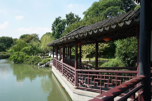 Suzhou China Septiembre 2019 Estanque Jardín Nan Men Suzhou China — Foto de Stock