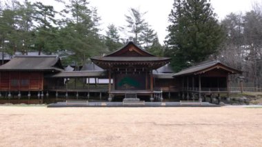 Yamanashi, Japonya-22 Aralık 2019: Nohgaku 'nun Japon geleneksel sanatının sahnesi olan Open Air Noh Stage.  