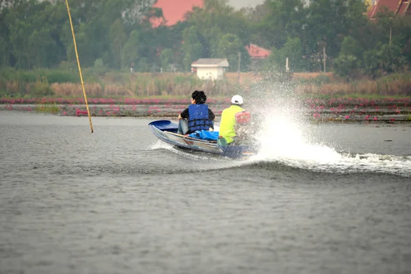 Udon Thani Tailandia Enero 2020 Barco Que Regresa Deslizarse Lago — Foto de Stock