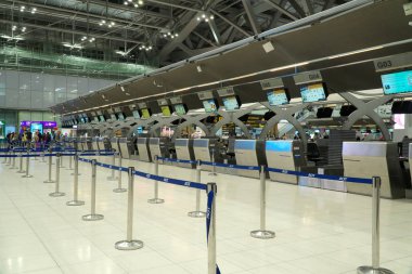 Bangkok, Tayland-25 Ocak 2020: Suvarnabhumi Havaalanı ya da New Bangkok Uluslararası Havaalanı 'nın kalkış katı