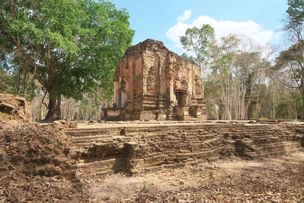 Kampong Thom Kambodża Stycznia 2020 Latający Płaskorzeźba Pałacu Ścianie Sambor — Zdjęcie stockowe