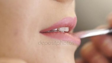 Profesyonel makyaj yapmak