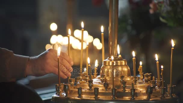 Iglesia velas religión — Vídeos de Stock